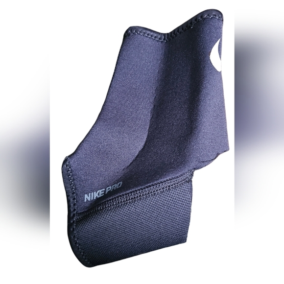 Nike Pro -NEW  XL Ankle Sleeve 2.0 - Black​​ - Picture 5 of 9